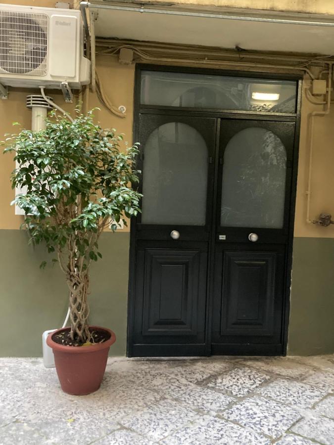 Zuccarella "Zuccherino"Nel Cortile Apartment Napoli Exterior foto