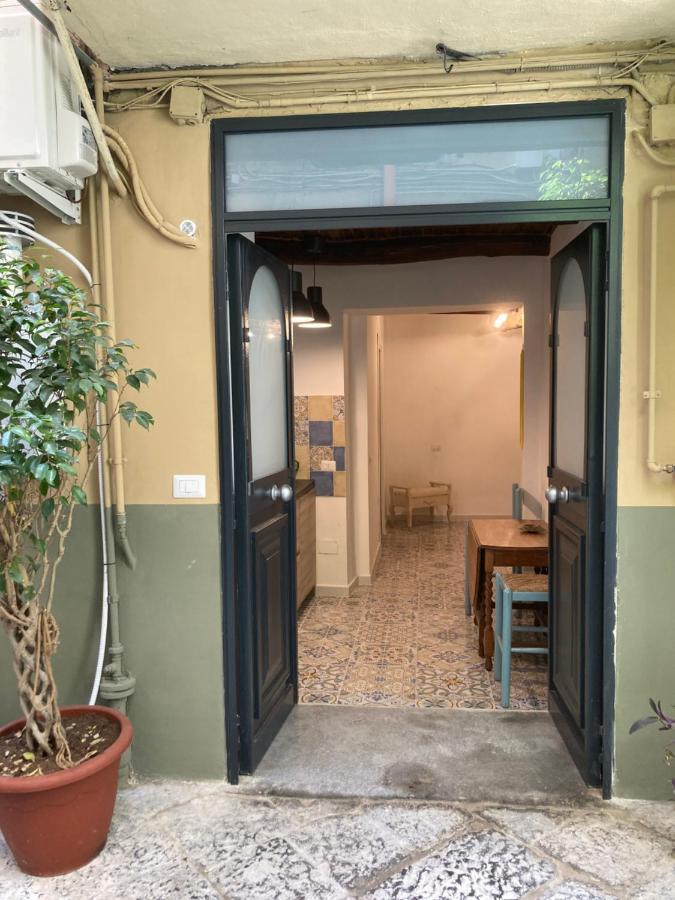 Zuccarella "Zuccherino"Nel Cortile Apartment Napoli Exterior foto